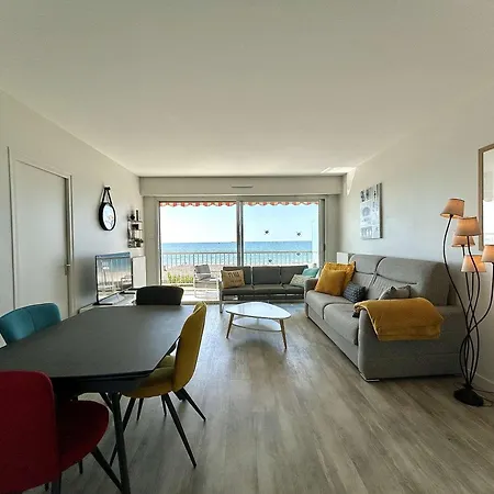Apartment Confortable T3, 6 Couchages, Terrasse Et Parking - Quartier Benoit, - Fr-1-245-152