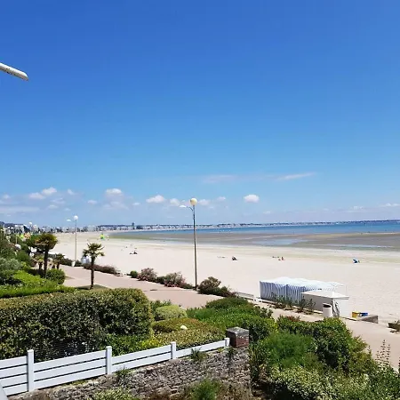 Appartement Confortable T3, 6 Couchages, Terrasse Et Parking - Quartier Benoit, - Fr-1-245-152 *