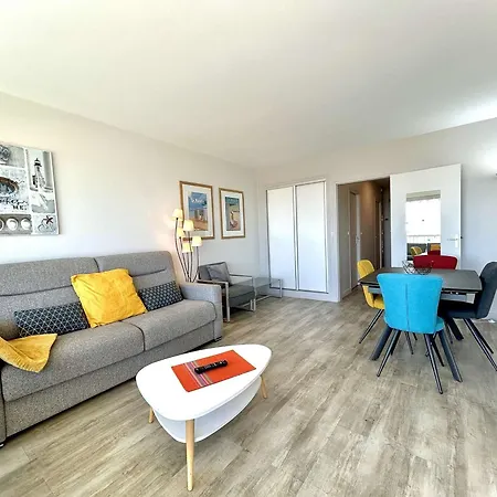 Confortable T3, 6 Couchages, Terrasse Et Parking - Quartier Benoit, - Fr-1-245-152 *