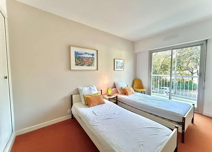 Confortable T3, 6 Couchages, Terrasse Et Parking - Quartier Benoit, - Fr-1-245-152 Apartament